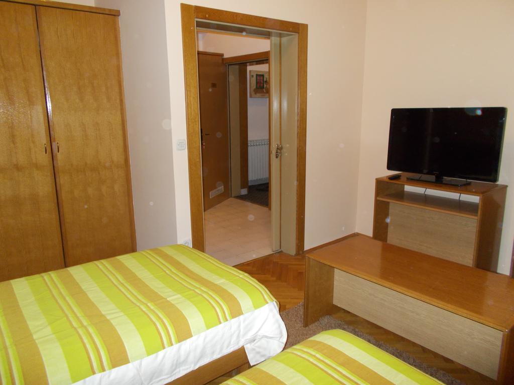 Studio Apartments "Chess Club Bosna" Сараєво Екстер'єр фото