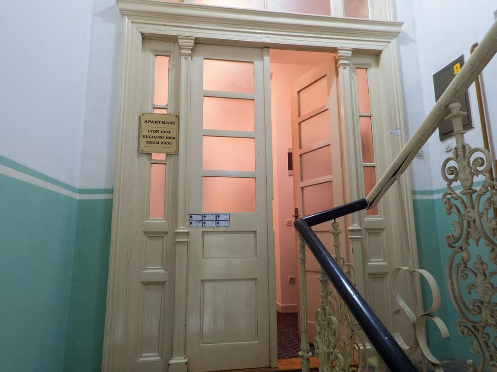 Studio Apartments "Chess Club Bosna" Сараєво Екстер'єр фото